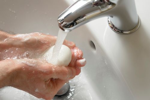 Тестирование воды с помощью мыла